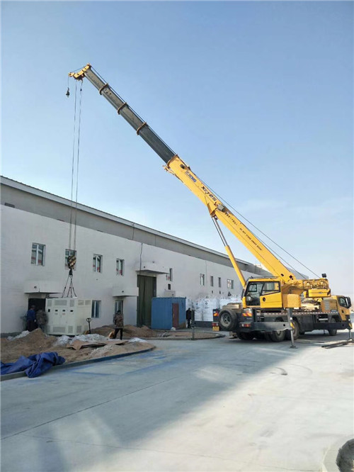 滨城区“超载就喊停”—— 吊车的 “重量保镖” 技术